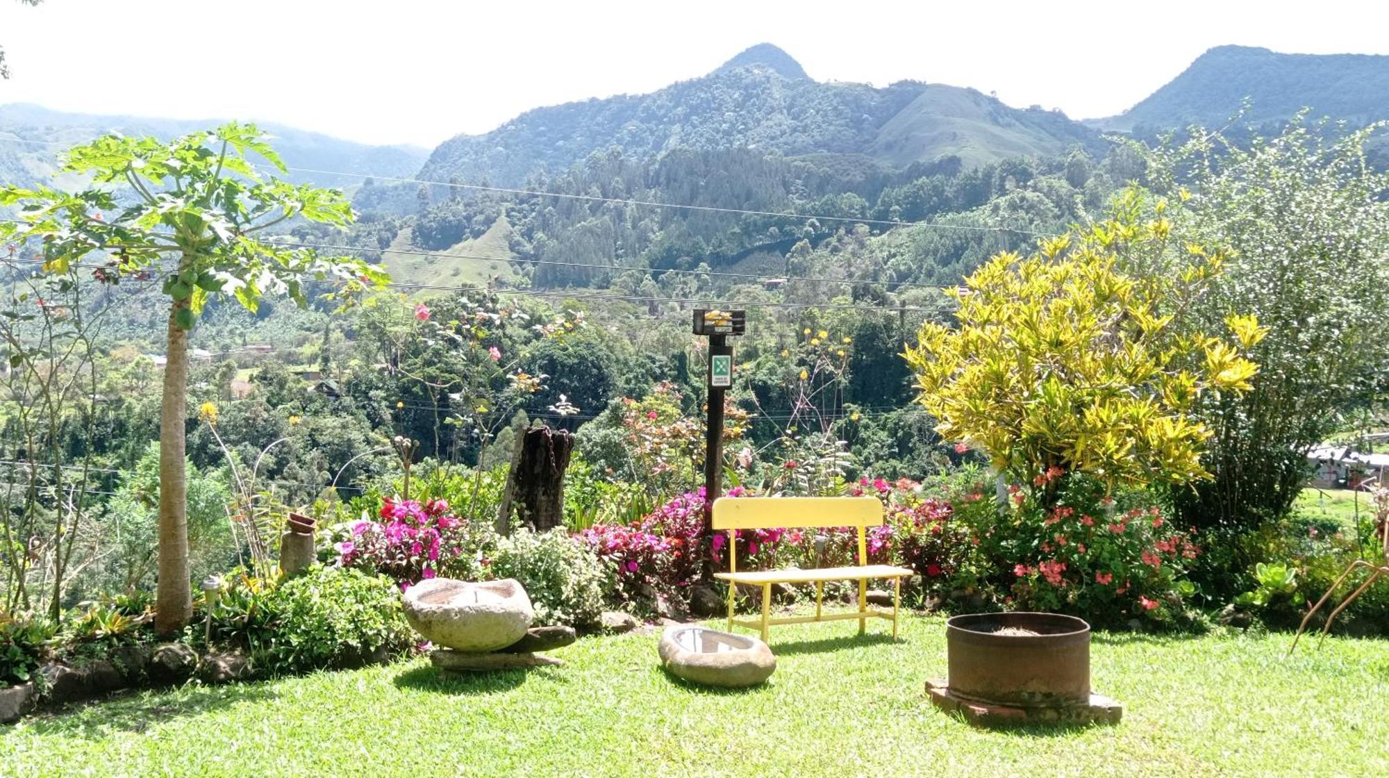 Alojamiento Rural Jardín Consentido Exterior foto